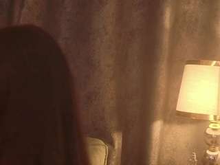 LAURAAX live cam preview