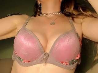 MsPurrfectLove live cam preview