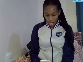 reammy's CamSoda show and profile