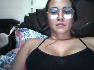 trianabell Live Webcam on CamSoda