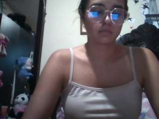 trianabell Live Webcam on CamSoda