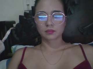 trianabell Live Webcam on CamSoda