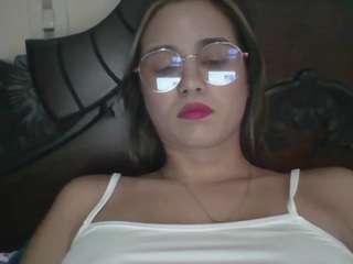 trianabell from CamSoda is Freechat