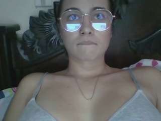 trianabell Live Webcam on CamSoda