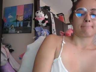 trianabell live cam profile