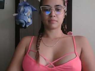 trianabell live webcam show