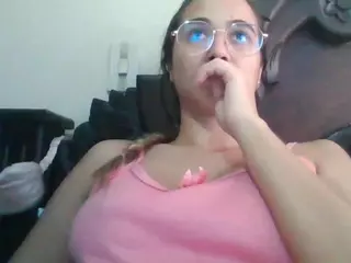 Trianabell's Live Sex Cam Show