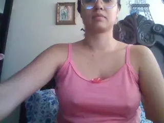Trianabell's Live Sex Cam Show
