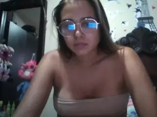 Trianabell's Live Sex Cam Show