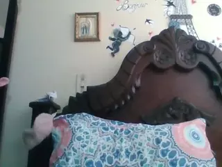 Trianabell's Live Sex Cam Show