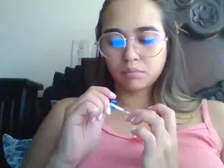 Trianabell's Live Sex Cam Show