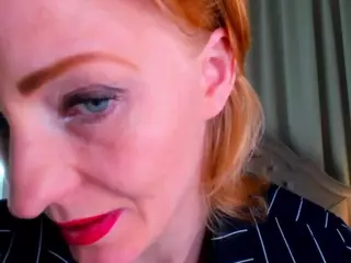 AlisaRedheir's Live Sex Cam Show