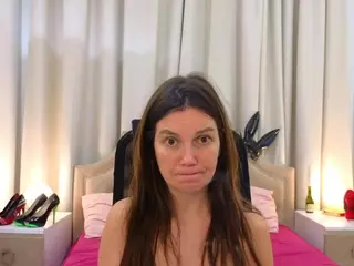 SquirtHairyLola's Live Sex Cam Show