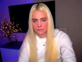 Blondekiss's Live Sex Cam Show