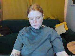 CassieRedKiss