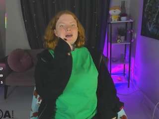 cassieredkiss webcam model