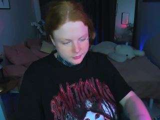 CassieRedKiss