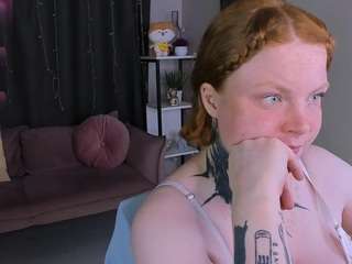 CassieRedKiss