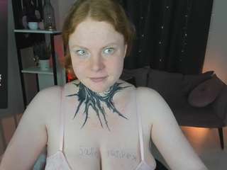 cassieredkiss webcam