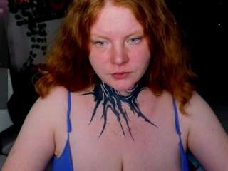 cassieredkiss Live Webcam on CamSoda