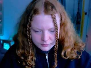 CassieRedKiss