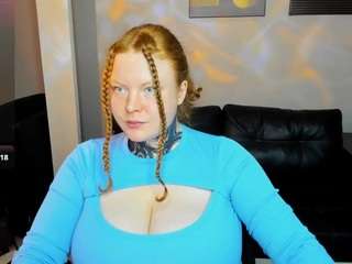CassieRedKiss