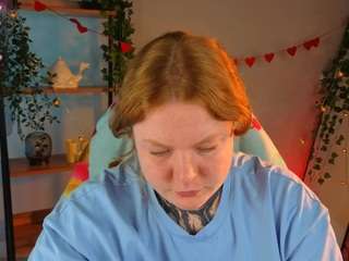 cassieredkiss live webcam show
