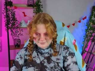 CassieRedKiss