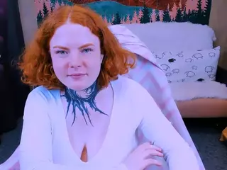 CassieRedKiss's Live Sex Cam Show