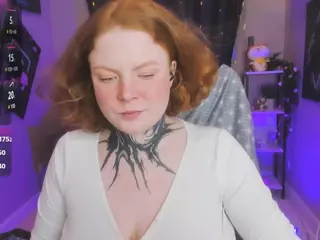 CassieRedKiss's Live Sex Cam Show