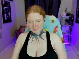 CassieRedKiss's Live Sex Cam Show