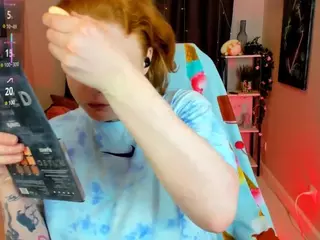 CassieRedKiss's Live Sex Cam Show