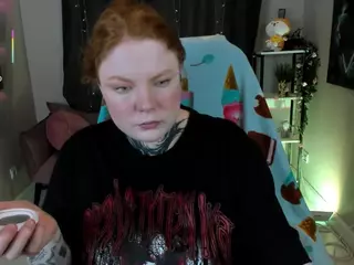CassieRedKiss's Live Sex Cam Show