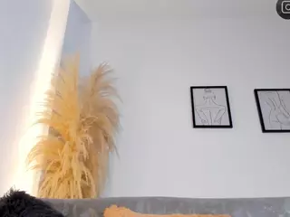 chantal-smith's Live Sex Cam Show