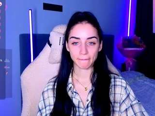 emma-davis live cam profile