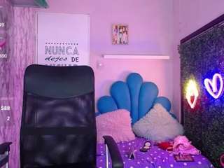 ashley-baker19