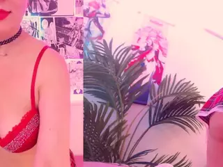 CrystalLovelyy's Live Sex Cam Show