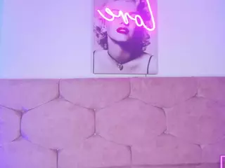 lunar-leen's Live Sex Cam Show