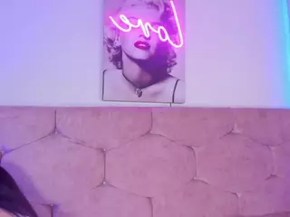 lunar-leen's Live Sex Cam Show