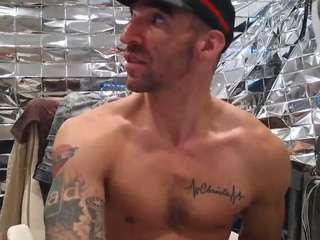 rentedbimanymen webcam