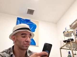 rentedbimanymen webcam