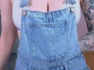 annastark Live Webcam on CamSoda