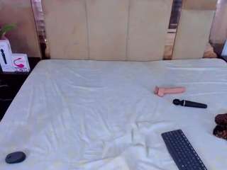 lizbrookx Live Webcam on CamSoda