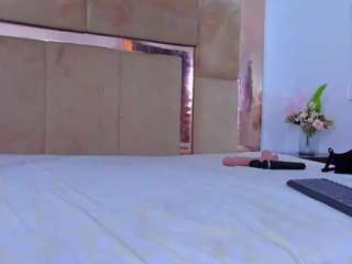 lizbrookx Live Webcam on CamSoda