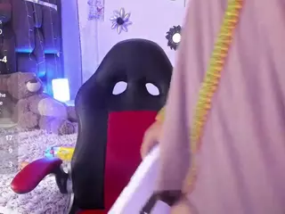 MELISSAMASSU's Live Sex Cam Show