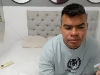 michaell-laan's Live Sex Cam Show