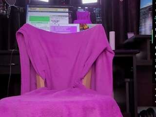 raissasky Live Webcam on CamSoda