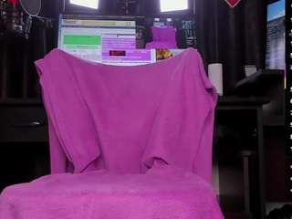 raissasky Live Webcam on CamSoda