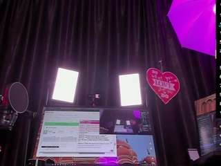 RaissaSky live webcam show