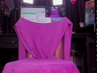 RaissaSky live cam preview